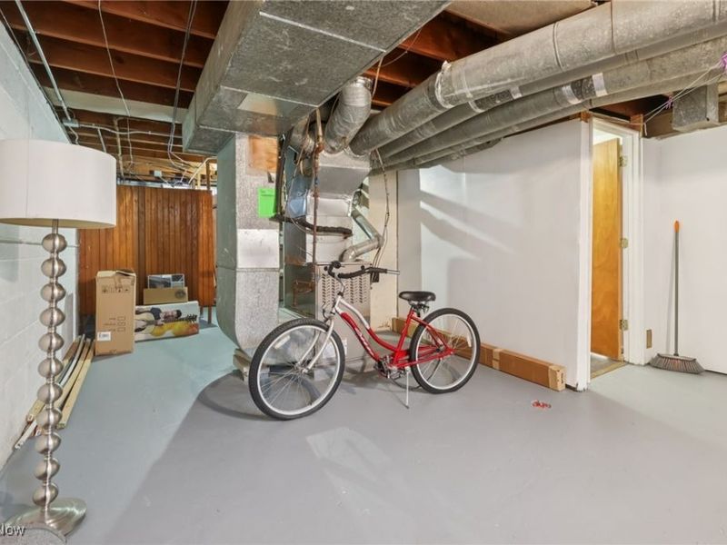 14357 Turney Road, Maple Heights, OH 44137 Photo 18