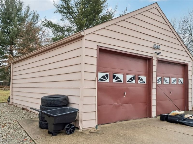 14357 Turney Road, Maple Heights, OH 44137 Photo 19