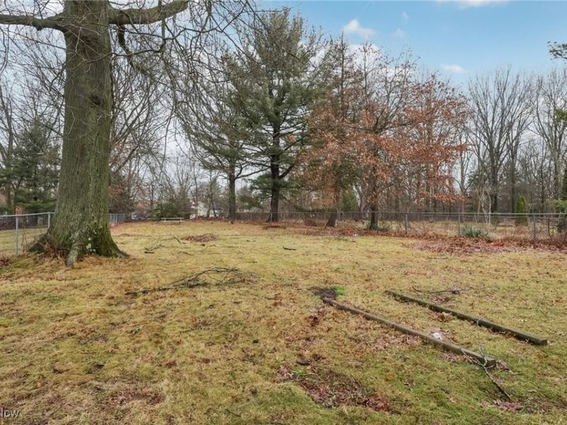 14357 Turney Road, Maple Heights, OH 44137 Photo 20