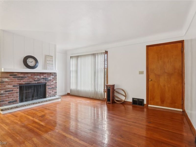 14357 Turney Road, Maple Heights, OH 44137 Photo 3