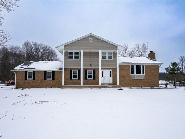 15146 Leffingwell Road, Berlin Center, OH 44401