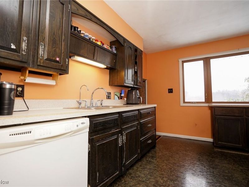 15146 Leffingwell Road, Berlin Center, OH 44401 Photo 10