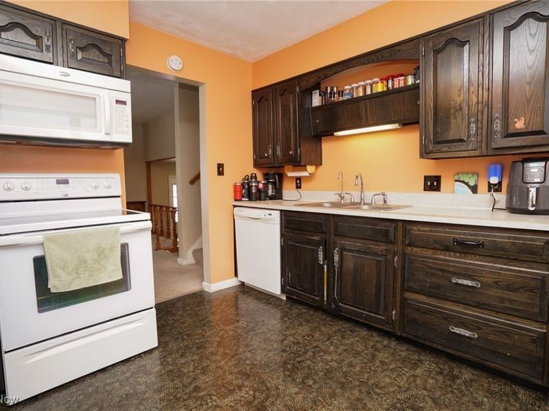 15146 Leffingwell Road, Berlin Center, OH 44401 Photo 8