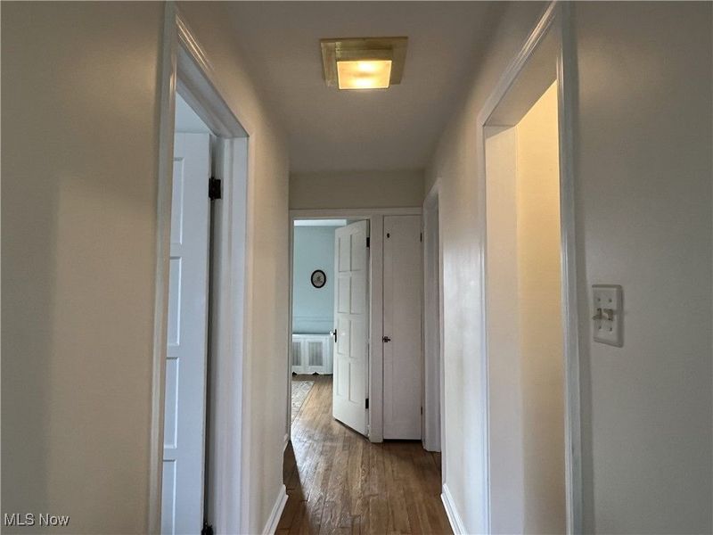 2399 Edgerton Road, Cleveland, OH 44118 Photo 18