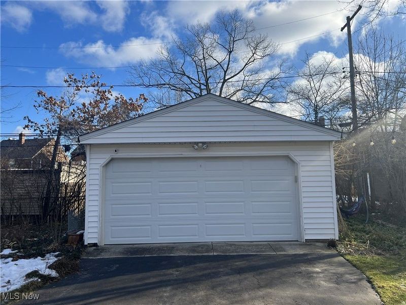 2399 Edgerton Road, Cleveland, OH 44118 Photo 46