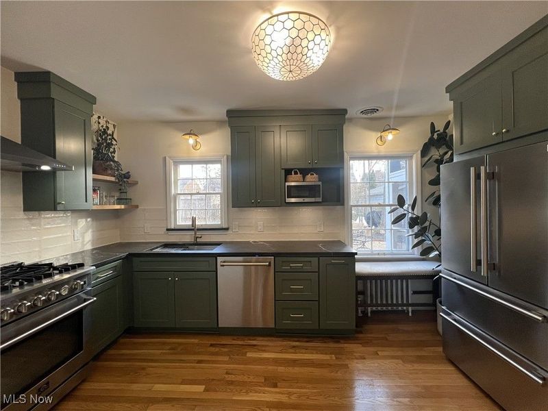 2399 Edgerton Road, Cleveland, OH 44118 Photo 5