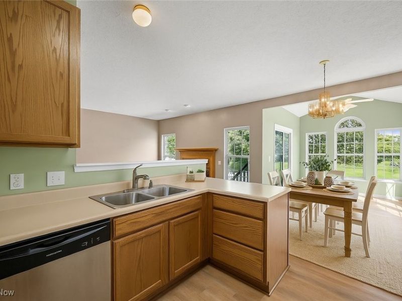 6007 Steeple Chase Way, Medina, OH 44256 Photo 7