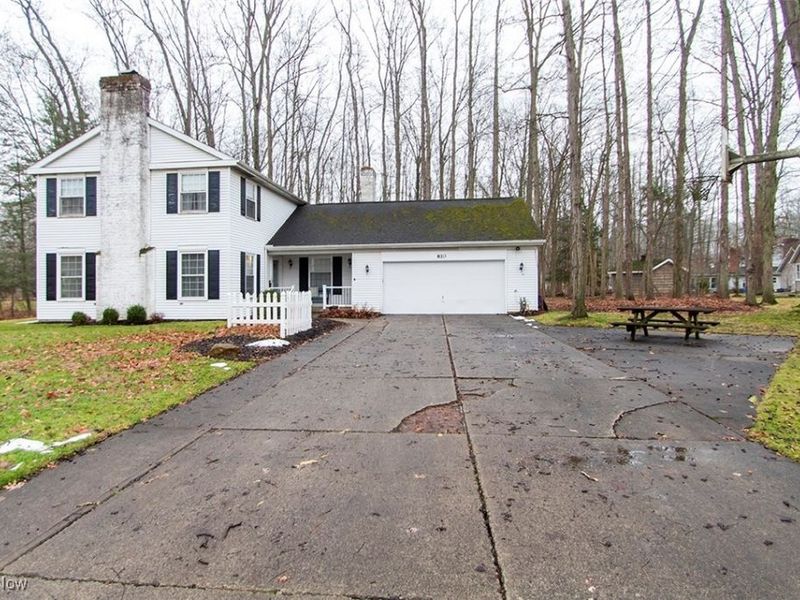 810 Beechwood Drive, Medina, OH 44256 Photo 2