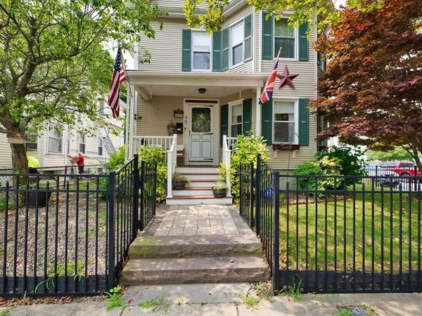 467 Brock Ave, New Bedford, MA 02744