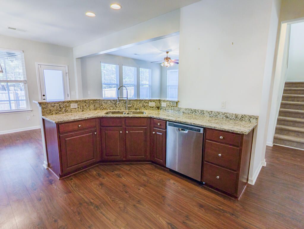 1642 Eider Down Drive Photo 10