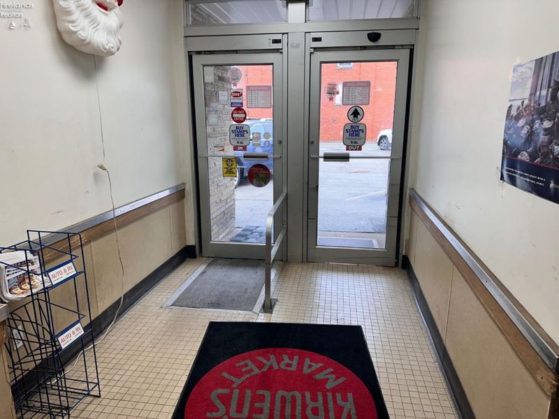 104 W Madison Street, Gibsonburg, OH 43431 Photo 16