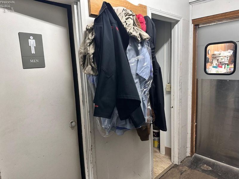 104 W Madison Street, Gibsonburg, OH 43431 Photo 36