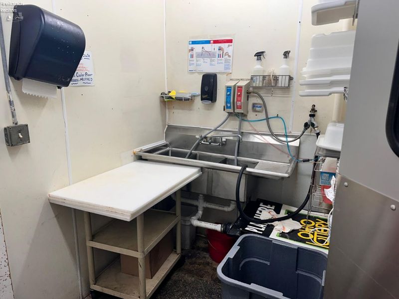 104 W Madison Street, Gibsonburg, OH 43431 Photo 39