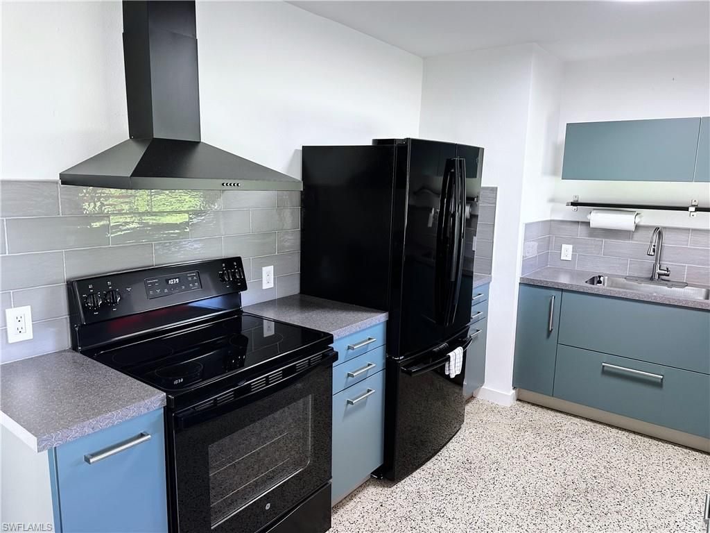 4360 Deleon St, Fort Myers, FL 33901 Photo