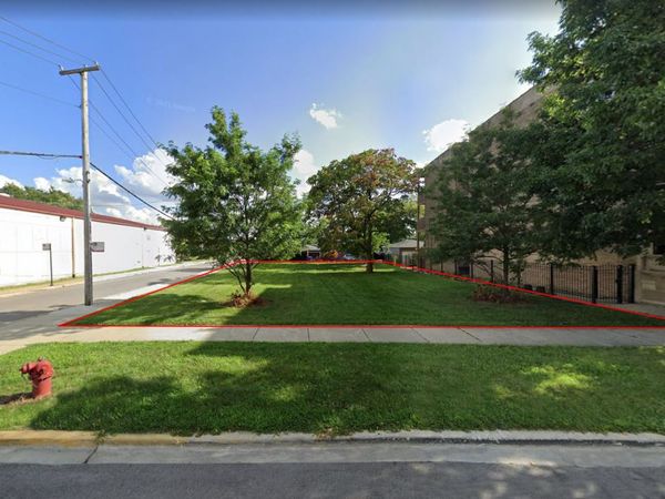 3301 W Van Buren Street, Chicago, IL 60624