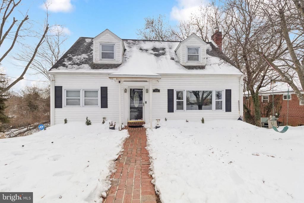 305 CEDAR RIDGE DRIVE, OXON HILL, MD 20745