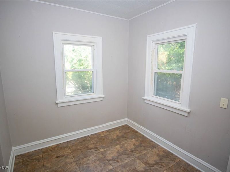 3859 E 154th Street, Cleveland, OH 44128 Photo 11