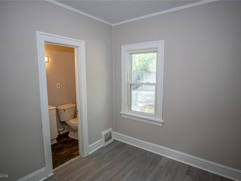 3859 E 154th Street, Cleveland, OH 44128 Photo 16