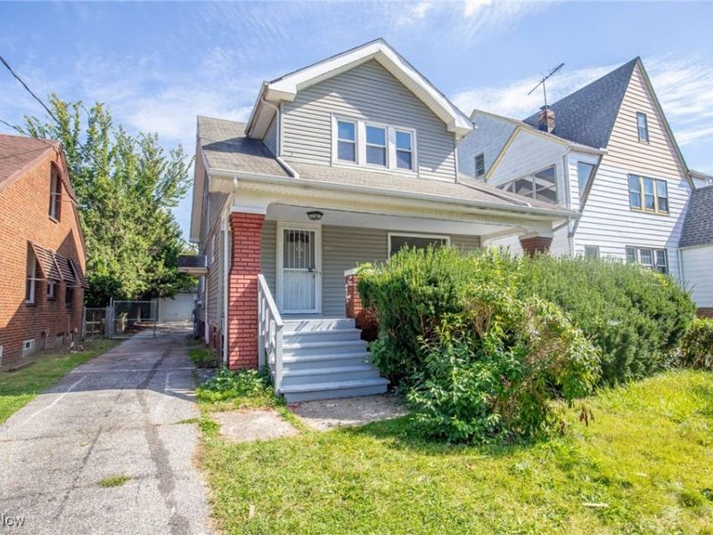 3859 E 154th Street, Cleveland, OH 44128 Photo 2