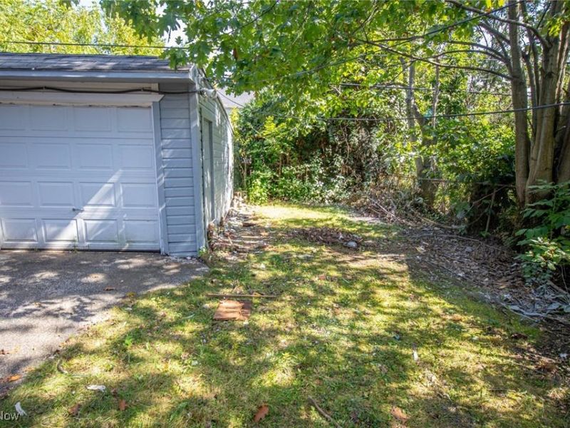 3859 E 154th Street, Cleveland, OH 44128 Photo 5
