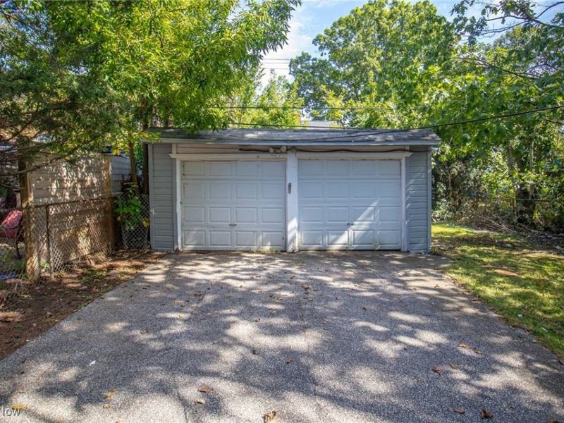 3859 E 154th Street, Cleveland, OH 44128 Photo 6