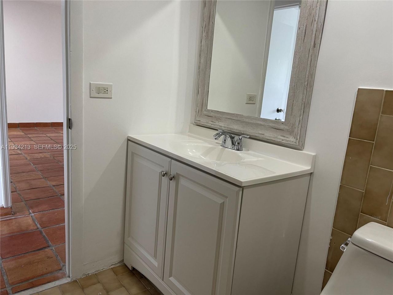 251 Galen Dr, Unit 306E, Key Biscayne, FL 33149 Photo