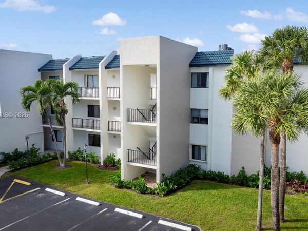 1605 S Us Highway 1, Unit V6-102, Jupiter, FL 33477