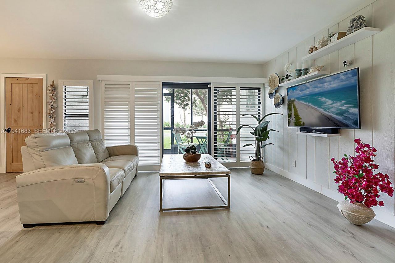 1605 S Us Highway 1, Unit V6-102, Jupiter, FL 33477 Photo