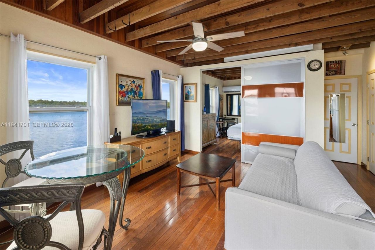 1908 N Ocean Dr , Unit 13A, Hollywood, FL 33019 Photo