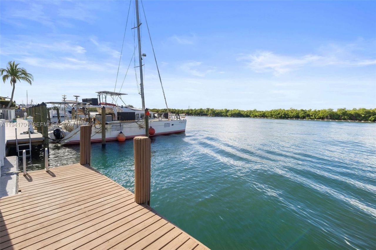 1908 N Ocean Dr , Unit 13A, Hollywood, FL 33019 Photo