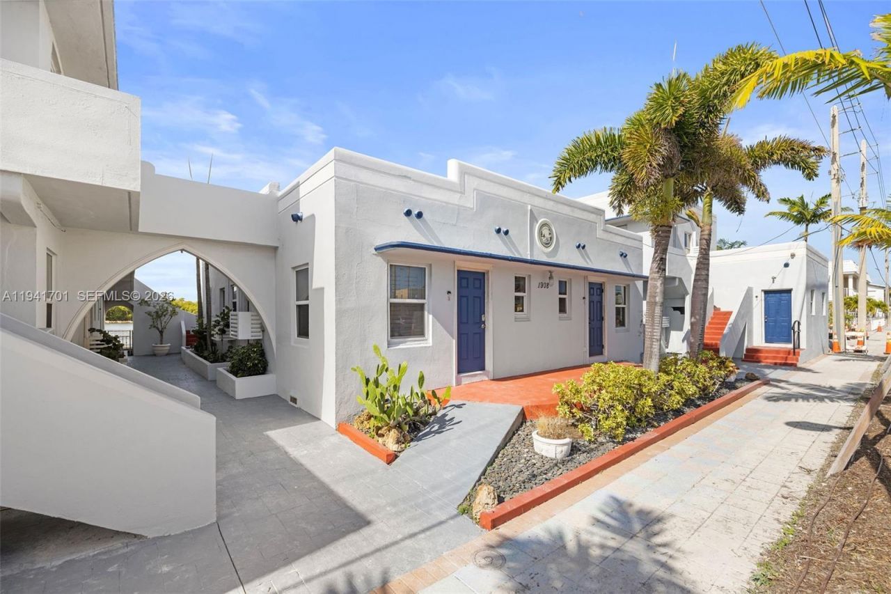 1908 N Ocean Dr , Unit 13A, Hollywood, FL 33019 Photo