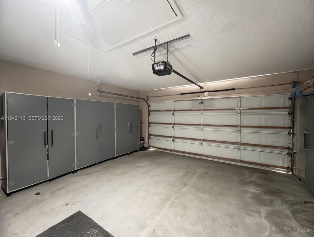 12585 SW 9th Pl, Davie, FL 33325 Photo