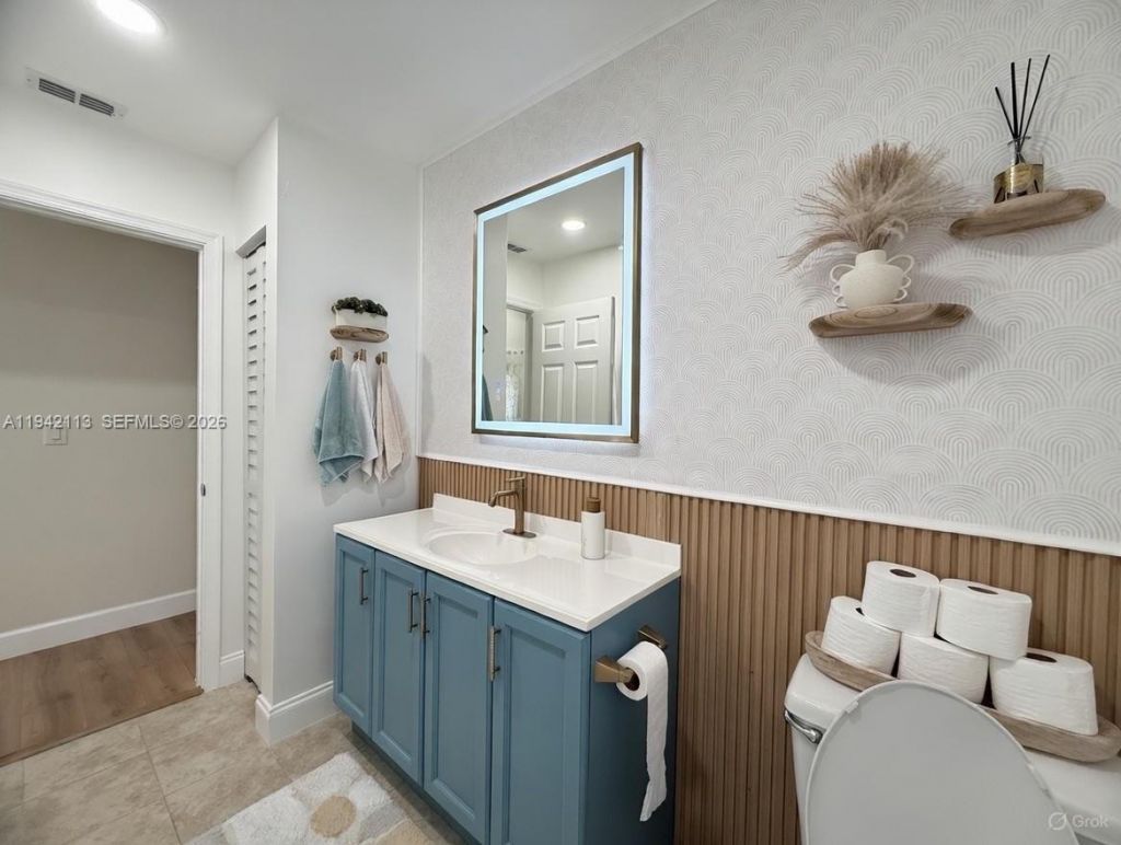 12585 SW 9th Pl, Davie, FL 33325 Photo