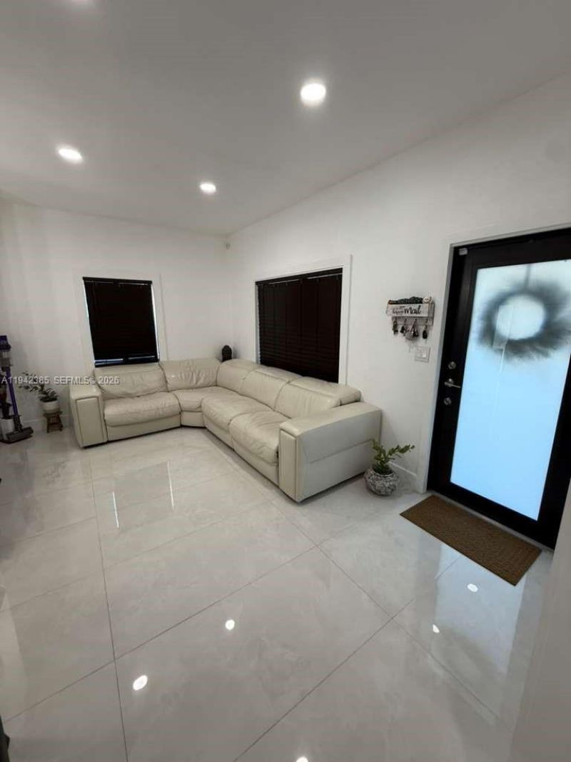 1220 NW 125th St , North Miami, FL 33167 Photo