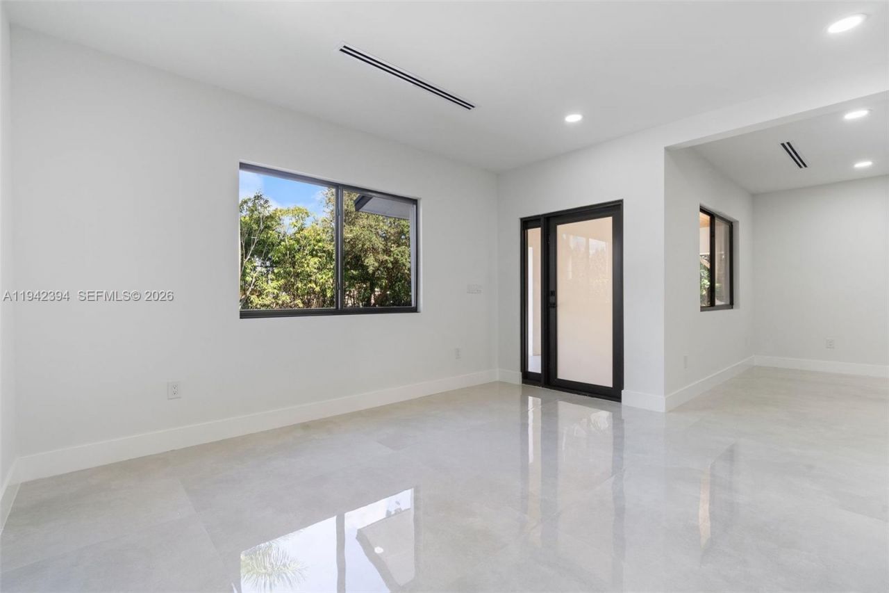 4800 SW 61st Ave, Davie, FL 33314 Photo