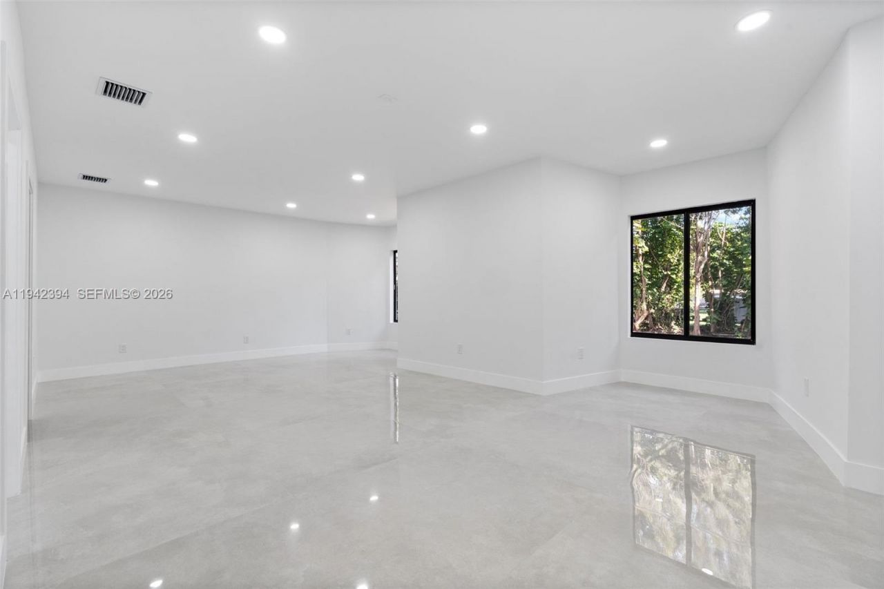 4800 SW 61st Ave, Davie, FL 33314 Photo