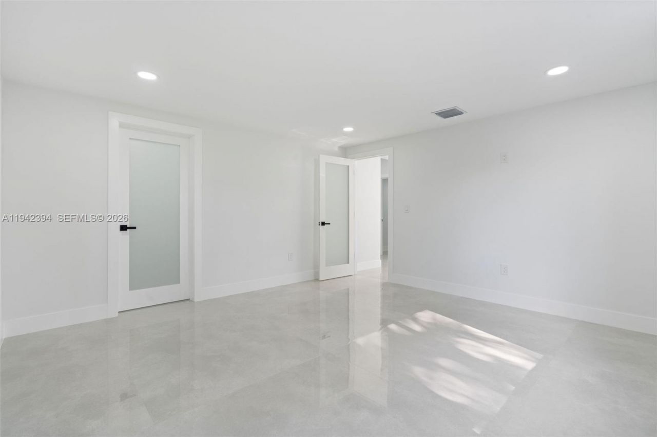 4800 SW 61st Ave, Davie, FL 33314 Photo