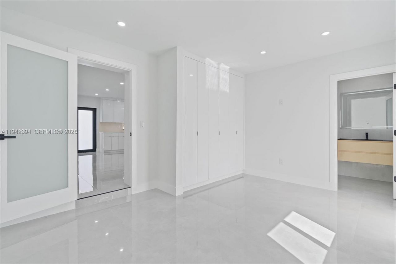 4800 SW 61st Ave, Davie, FL 33314 Photo