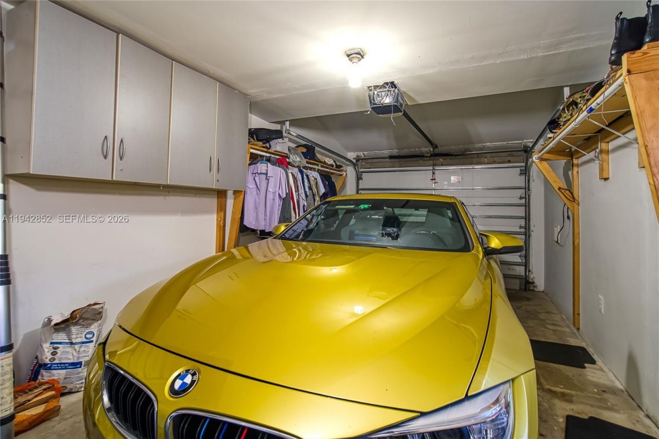 13521 NE 1st Ave , Miami, FL 33161 Photo