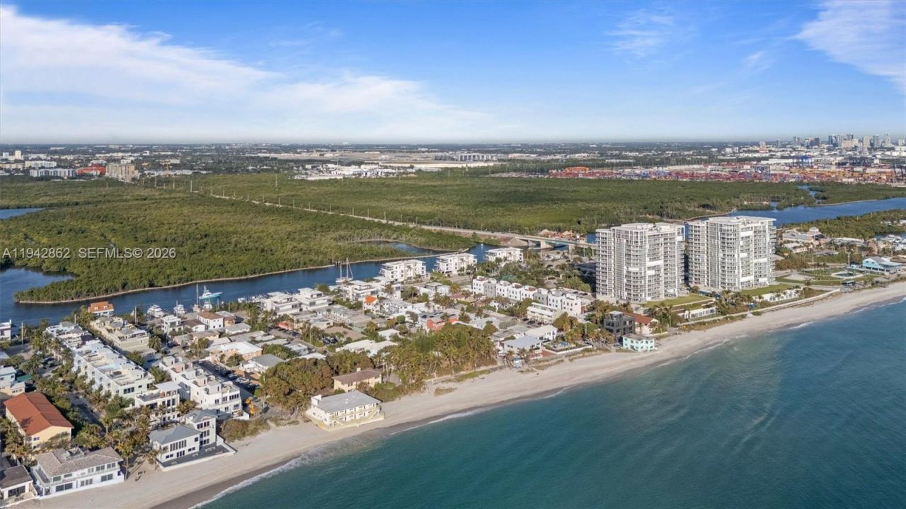 5784 N Surf Rd, Hollywood, FL 33019 Photo