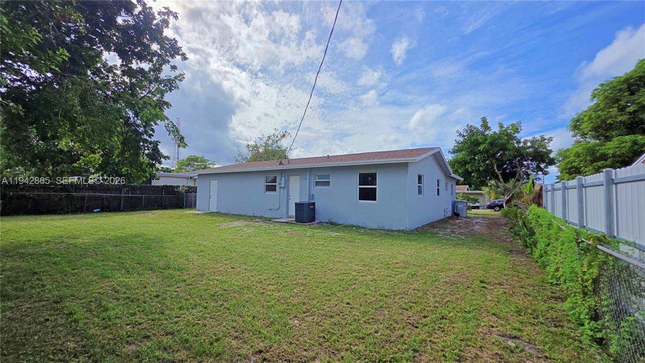 1700 N Cypress Rd , Pompano Beach, FL 33060 Photo