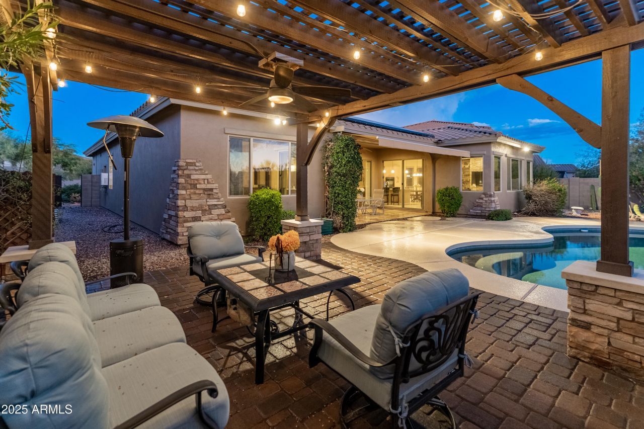 12345 W Dove Wing Way, Peoria, AZ 85383 Main Photo