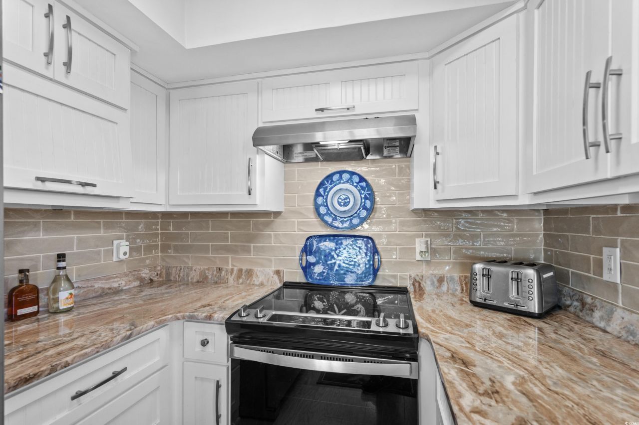 10100 Beach Club Dr. Photo 15