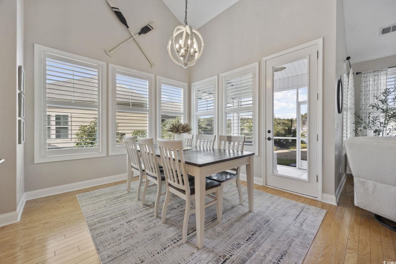 147 Hyacinth Loop Photo 8