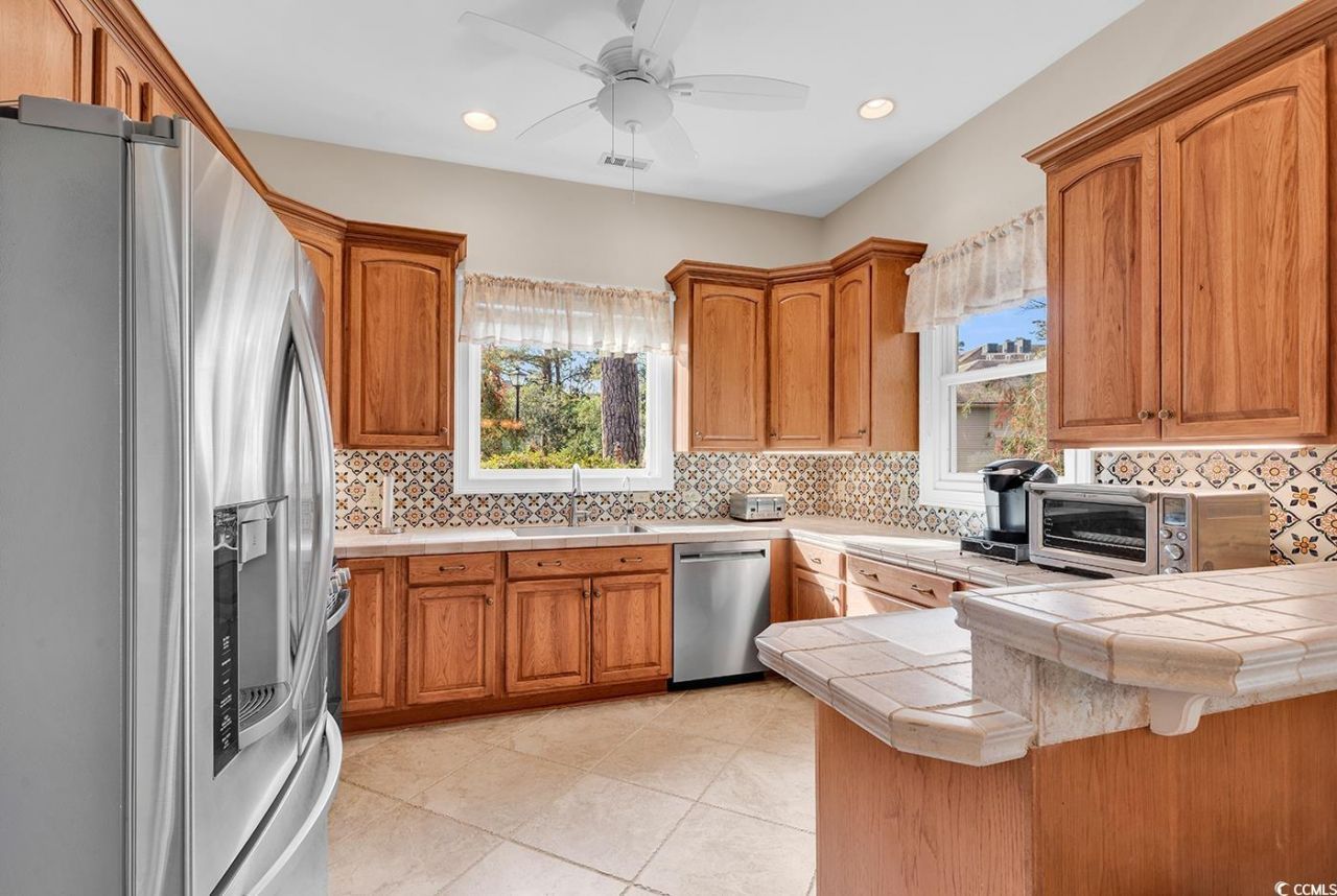 1501 Harbor Dr. Photo 9