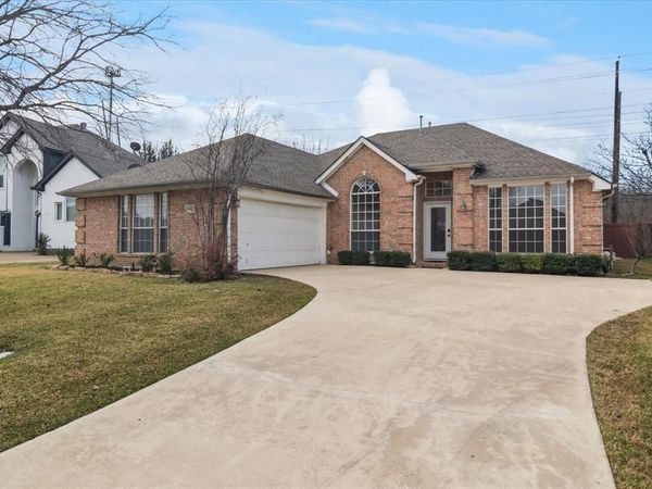 9333 Vista Circle, Irving, TX 75063