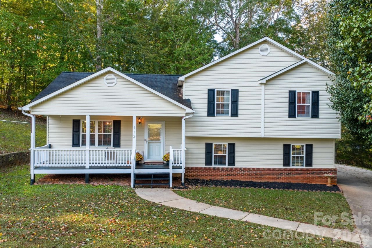 112 Surrey Drive, Morganton, NC 28655 Main Photo