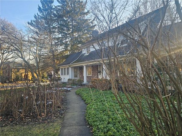 137 Oakdale Drive, Rochester, NY 14618