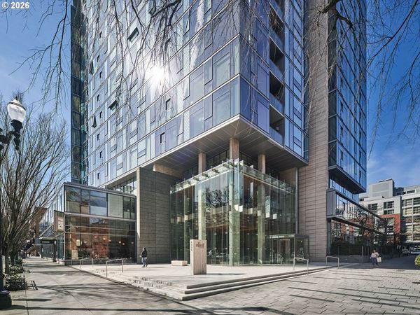 1221 SW 10TH AVE, Unit 702, Portland, OR 97205