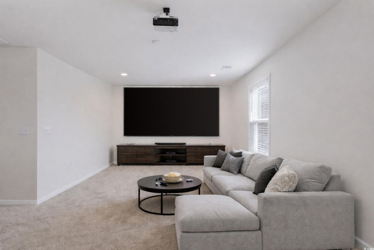 597 Heritage Downs Dr. Photo 6